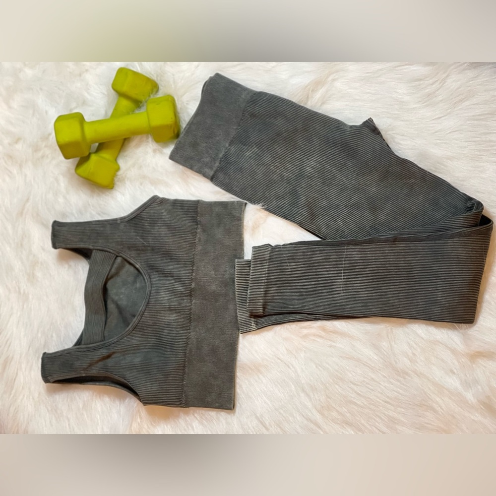 Seamless leggings  with sport bra